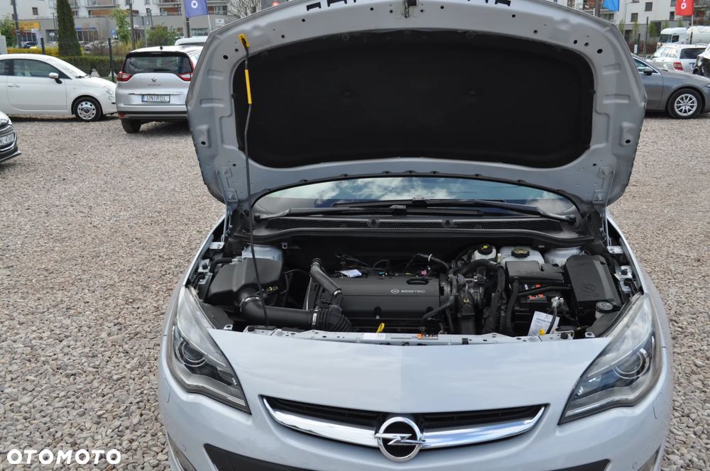 Opel Astra 1.6 Turbo Automatik - 23