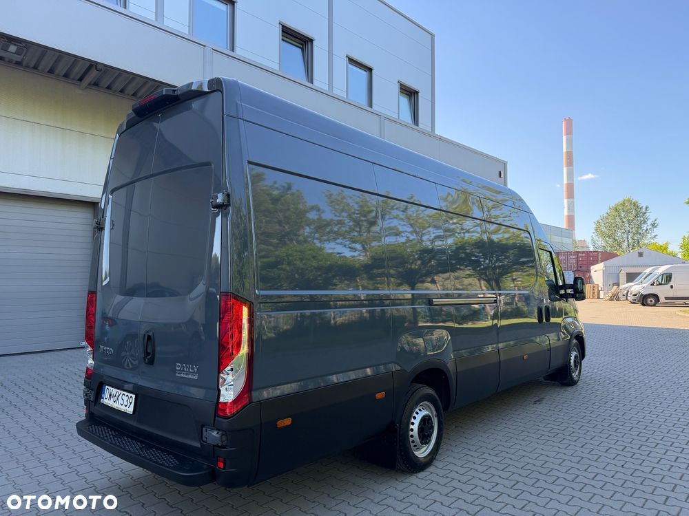 Iveco DAILY 35S18 - 9