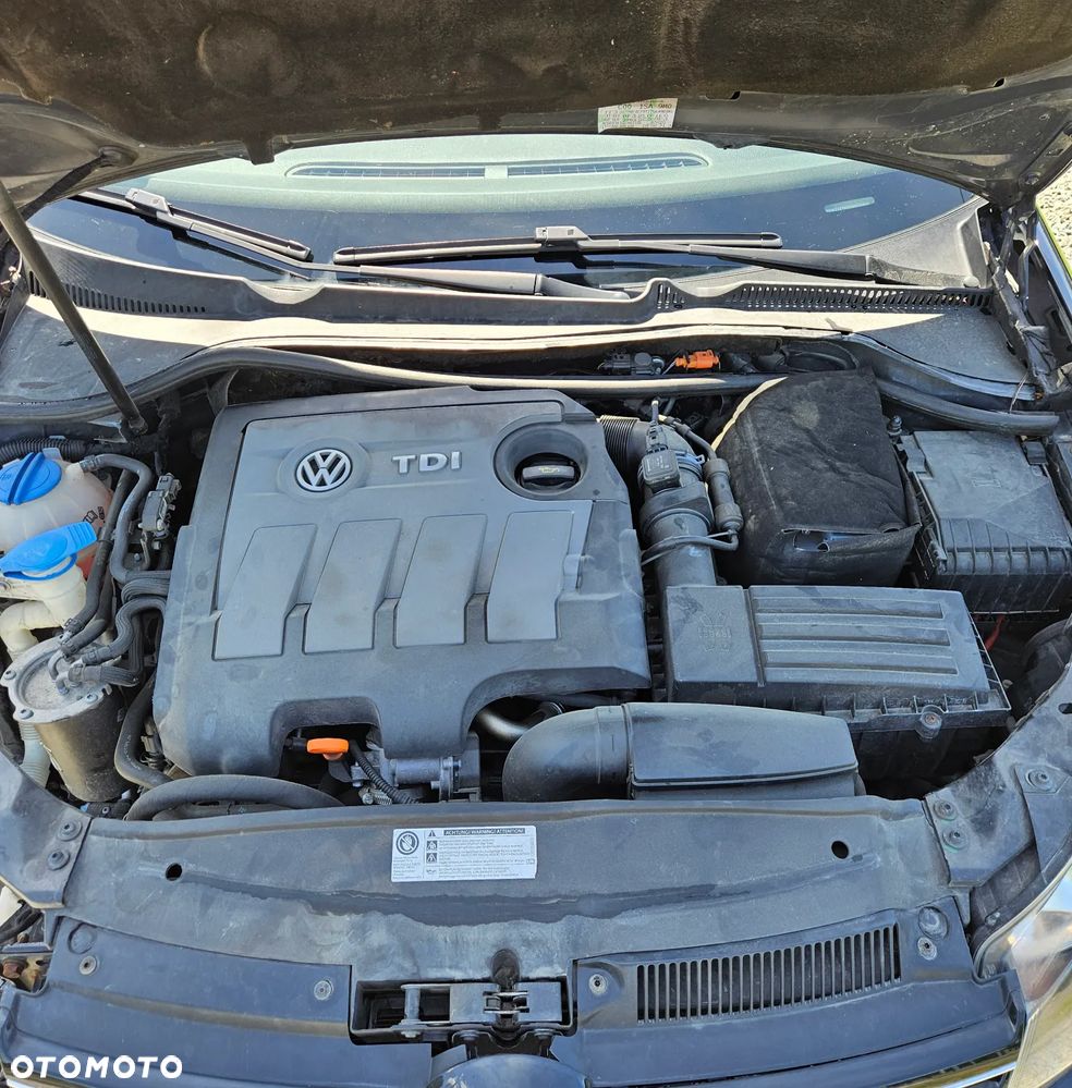 Volkswagen Golf 1.6 TDI Comfortline - 7