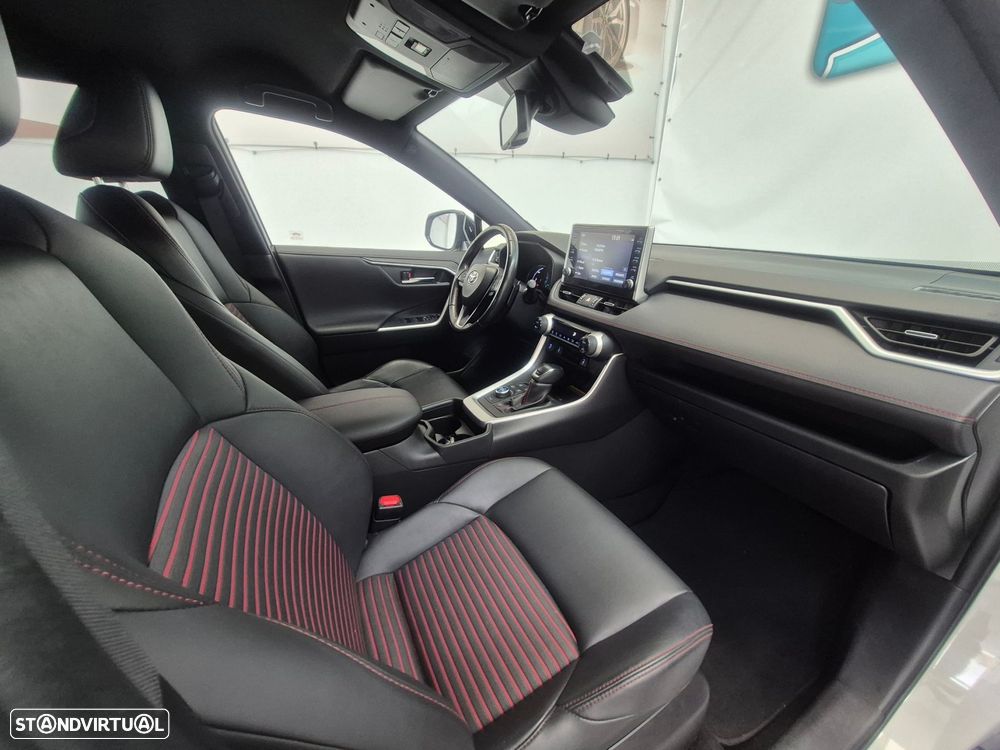 Toyota RAV4 2.5 HDF Plug-in Square Co.AWD-i - 23