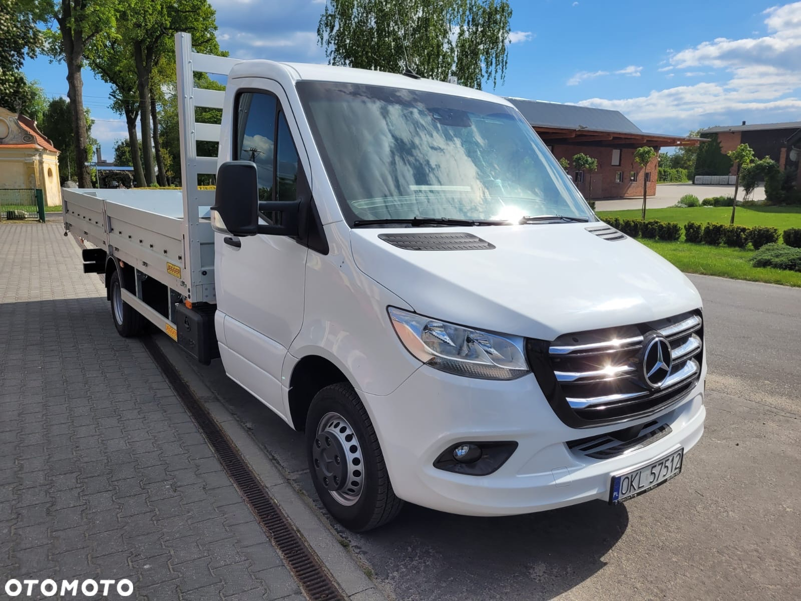 Mercedes-Benz Sprinter - 4