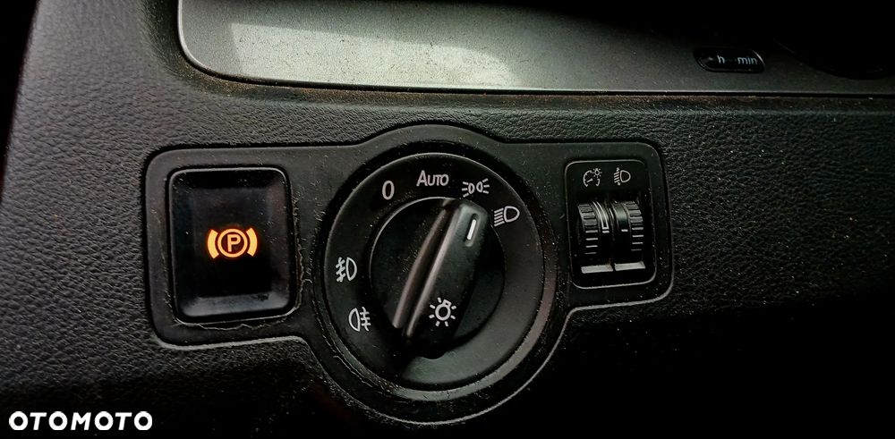 Volkswagen Passat 1.9 TDI Trendline - 12