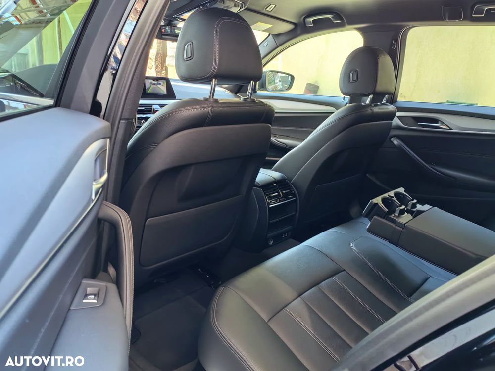 BMW Seria 5 520d xDrive AT MHEV - 18