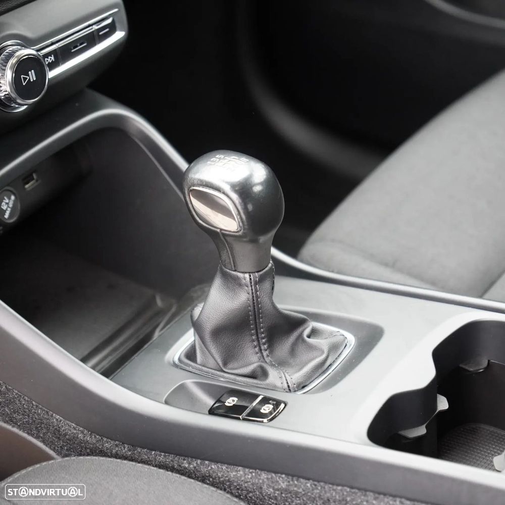 Volvo XC 40 2.0 D3 - 23