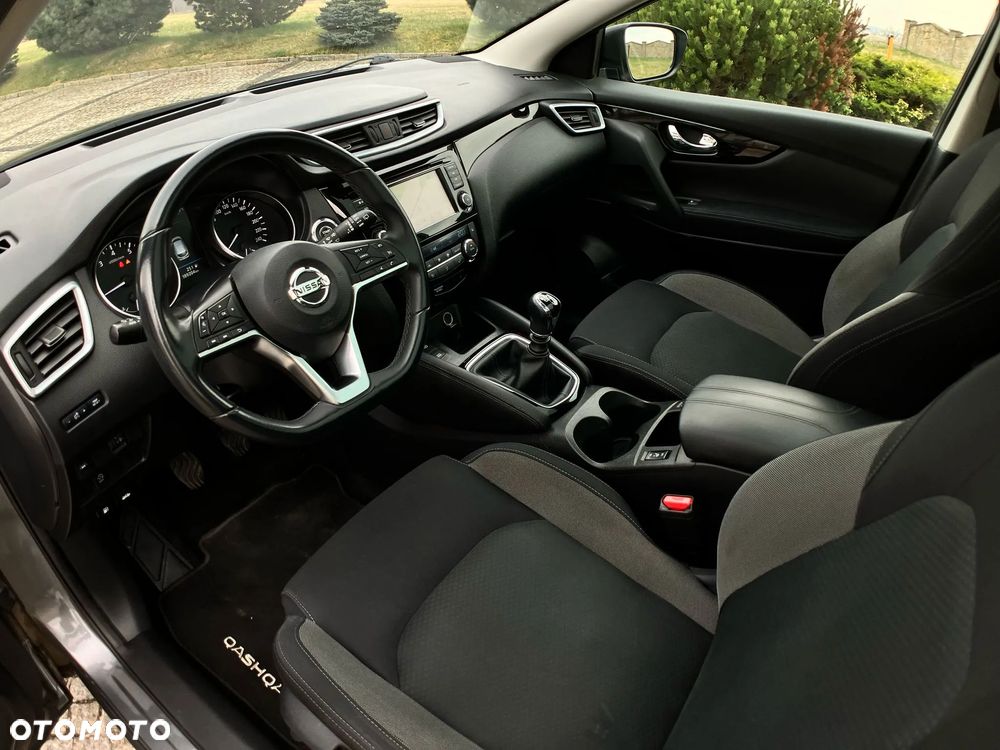 Nissan Qashqai 1.3 DIG-T N-CONNECTA - 7