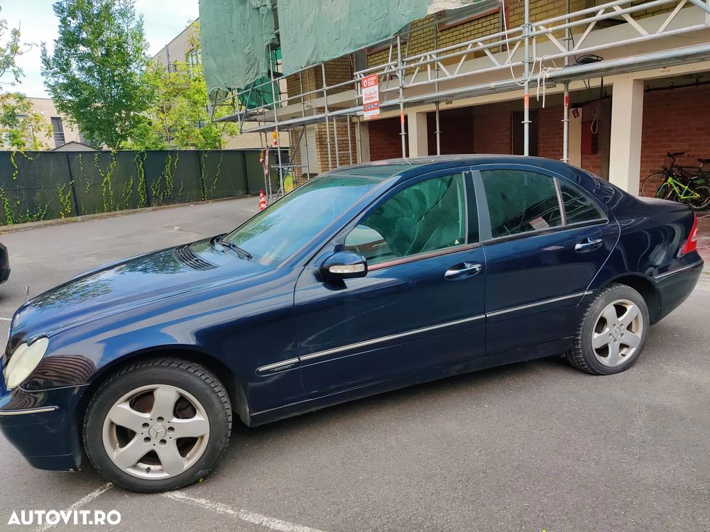 Mercedes-Benz C - 9