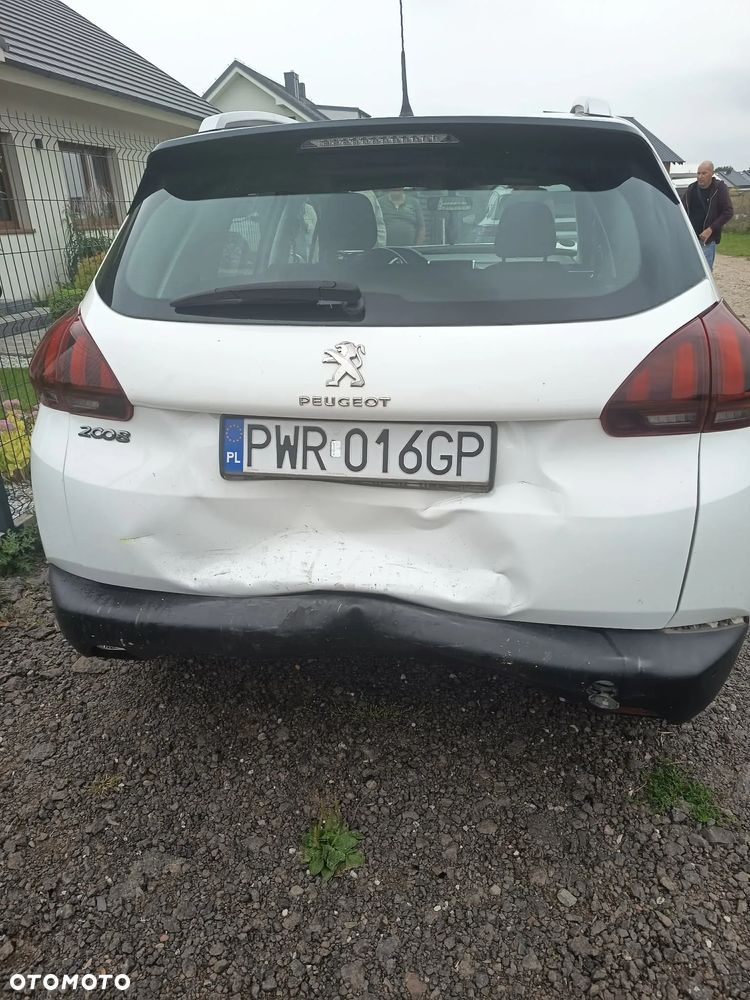 Peugeot 2008 - 6