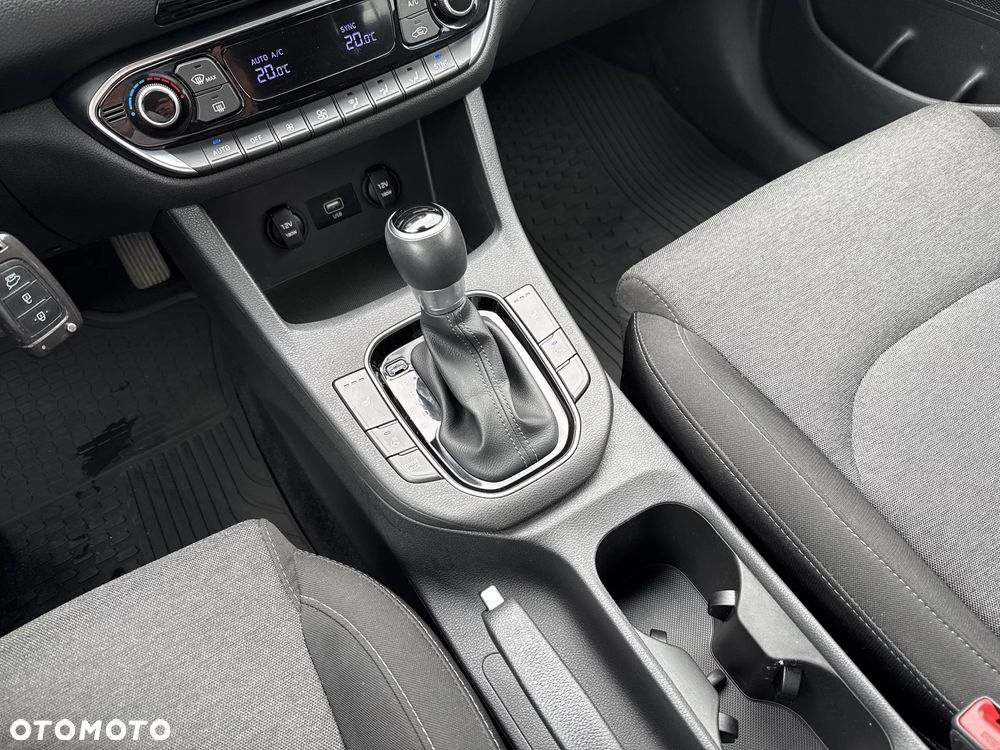Hyundai i30 1.5 T-GDI 48V Smart DCT - 12