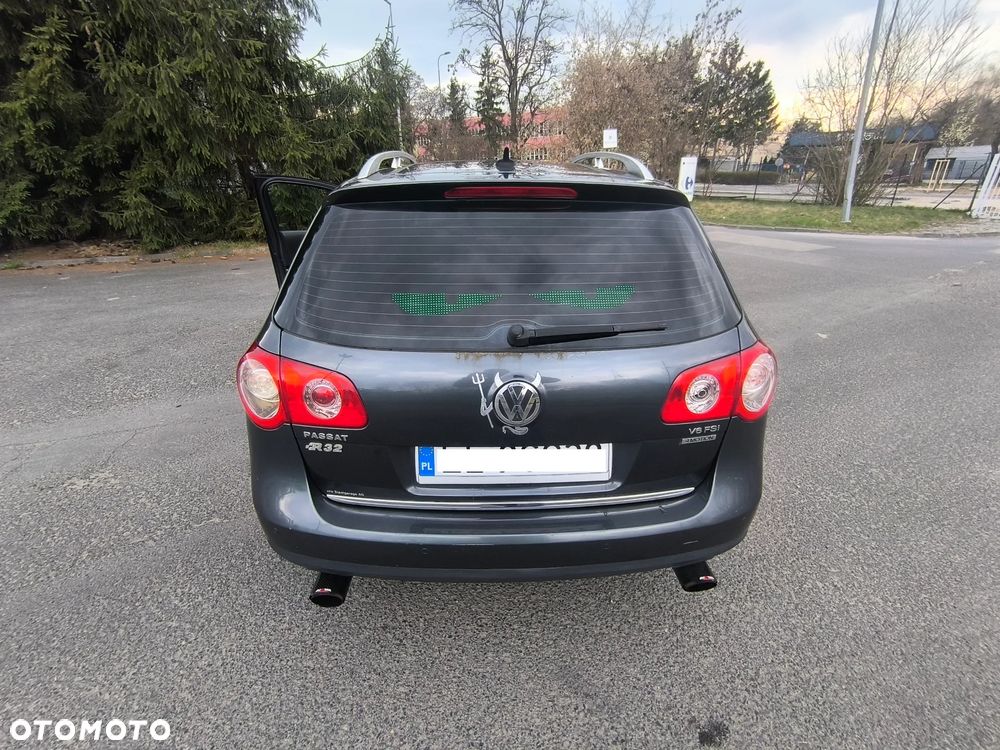 Volkswagen Passat Variant 3.2 V6 FSI 4Motion DSG Highline - 10