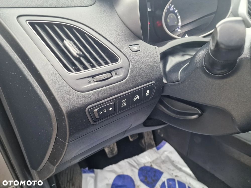 Hyundai ix35 2.0 CRDi 4WD Premium - 18