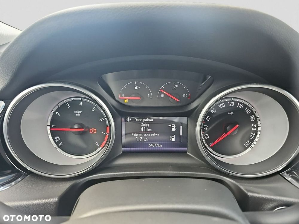 Opel Insignia - 10