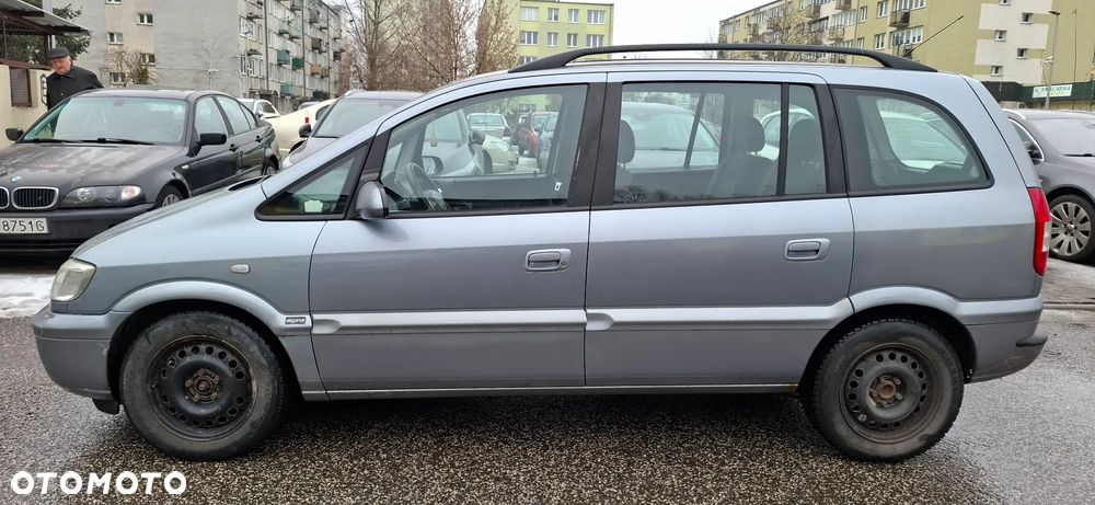 Opel Zafira - 2