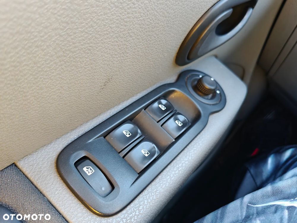 Renault Modus 1.2 16V Exception - 21