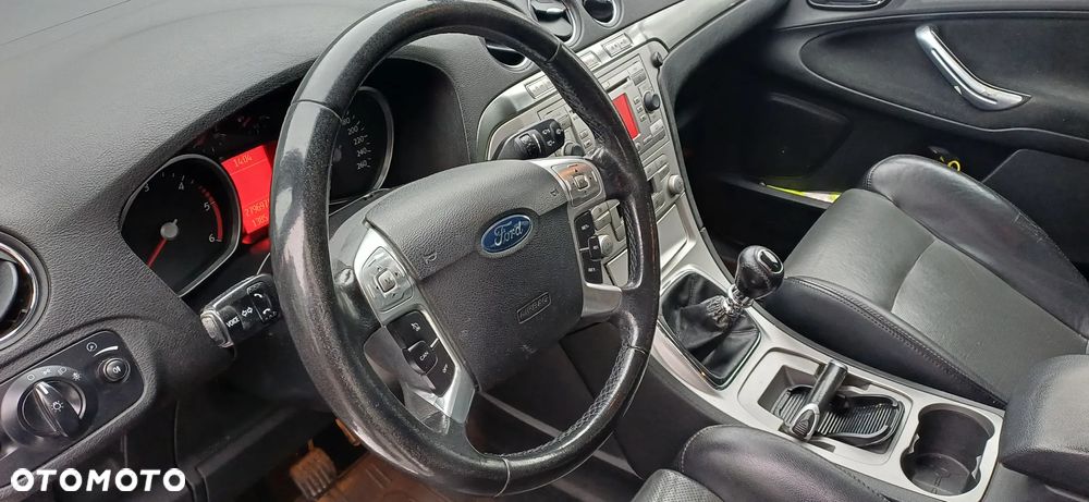 Ford S-Max 2.0 TDCi Titanium - 23