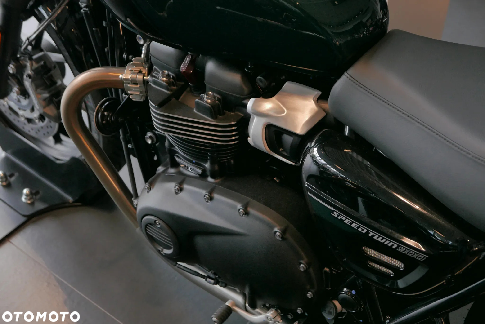 Triumph Speed Twin - 3