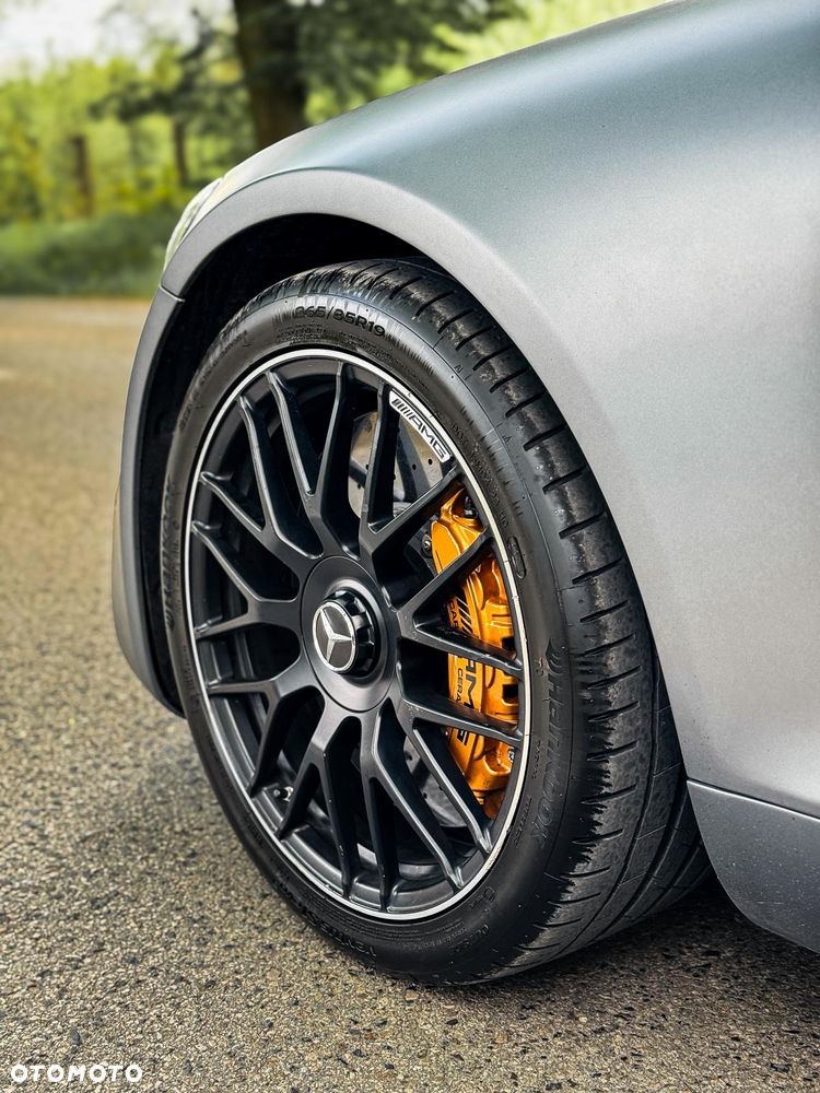 Mercedes-Benz AMG GT - 13