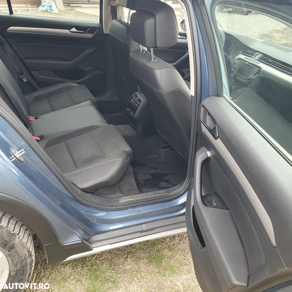 Volkswagen Passat Alltrack 2.0 TDI DSG 4Motion - 16