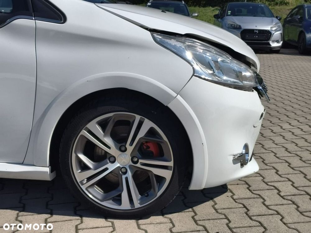 Peugeot 208 - 20