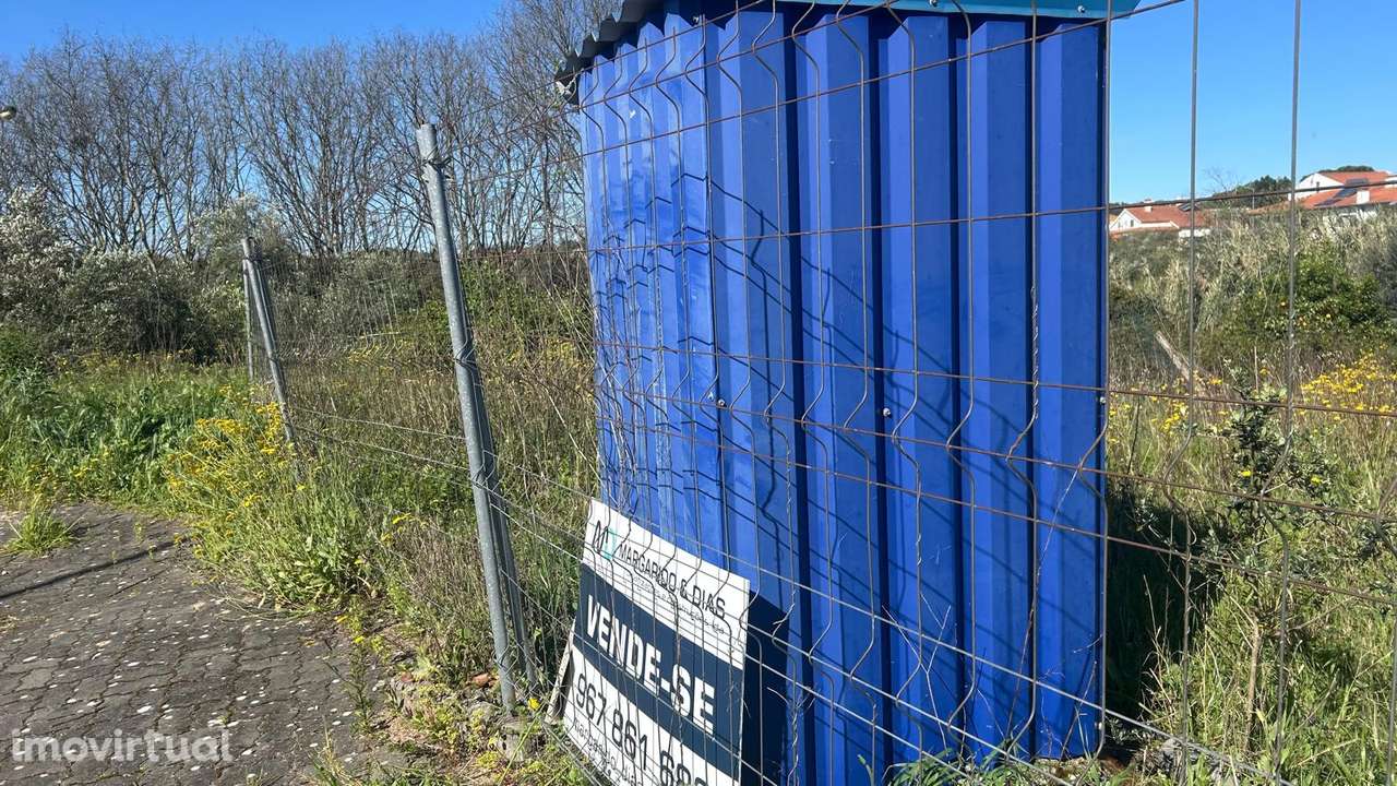 Terreno urbano de 259m² com acesso pavimentado - Grande imagem: 4/4