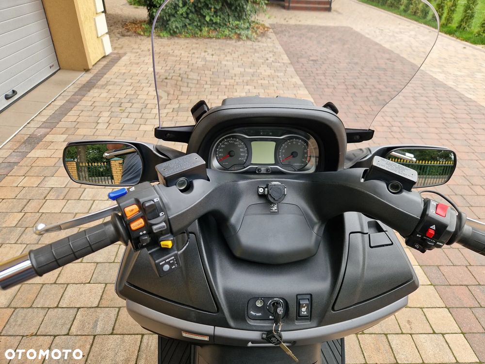 Suzuki Burgman - 11