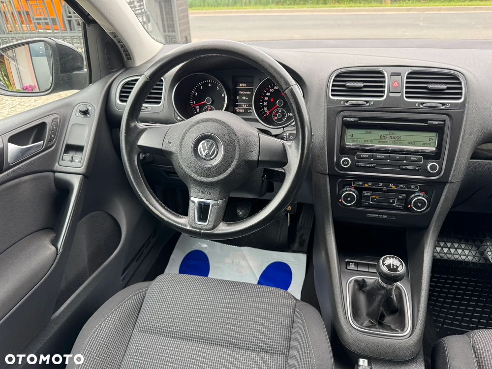 Volkswagen Golf 1.6 Comfortline - 16