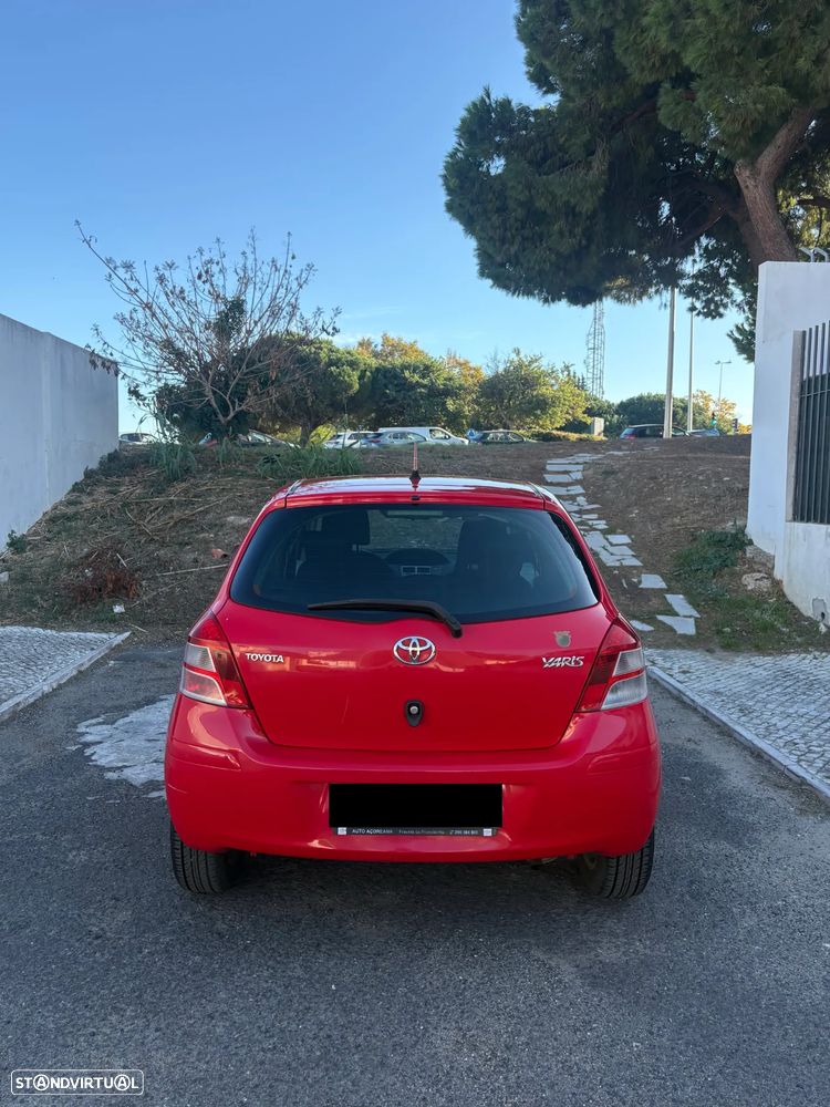 Toyota Yaris - 17