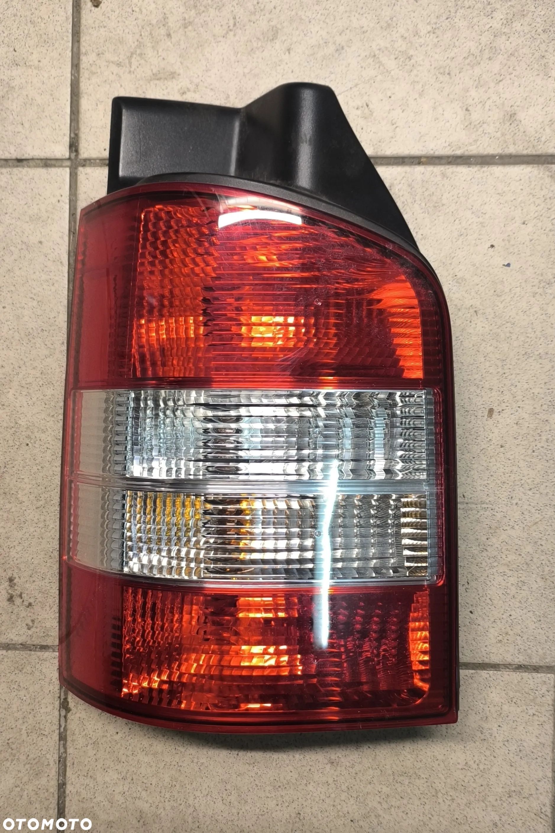 lampa lewy tył vw T5 - 1