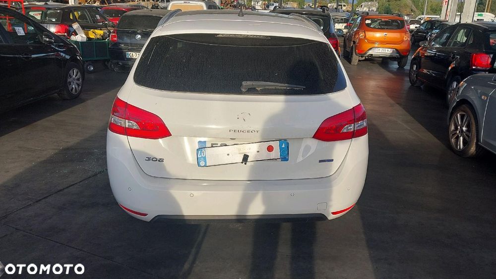 Peugeot 308 - 4