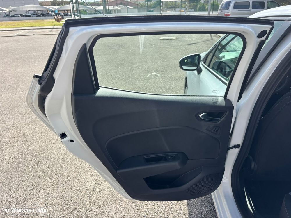 Renault Clio 1.0 TCe Evolution - 47