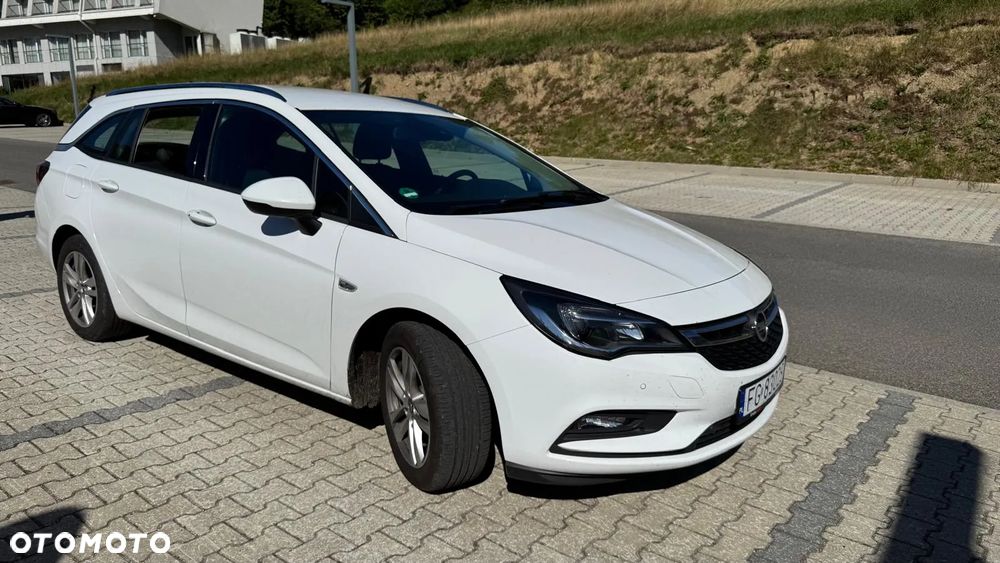 Opel Astra 1.4 Turbo Sports Tourer Innovation - 4