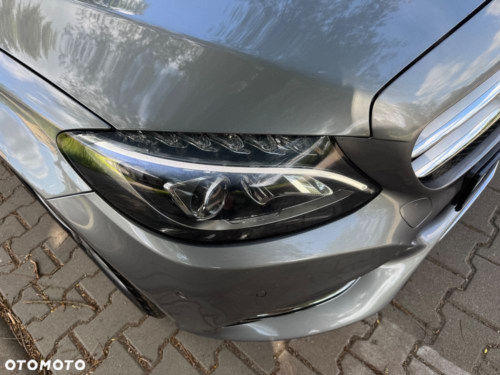 Mercedes-Benz Klasa C 200 7G-TRONIC - 27
