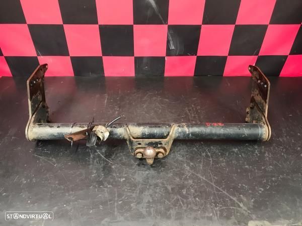 Engate De Reboque Nissan Pick Up (D22) - 1