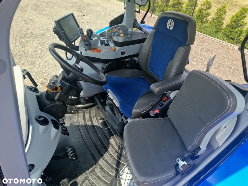 New Holland T7.245 AUTOCOMMAND PNEUMATYKA - 8