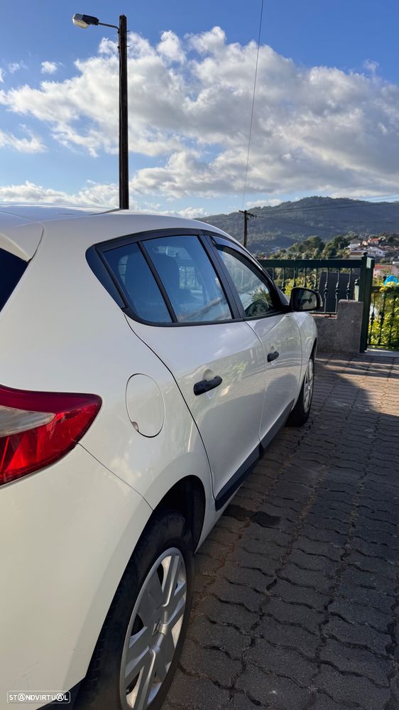 Renault Mégane 1.5 dCi Confort - 12