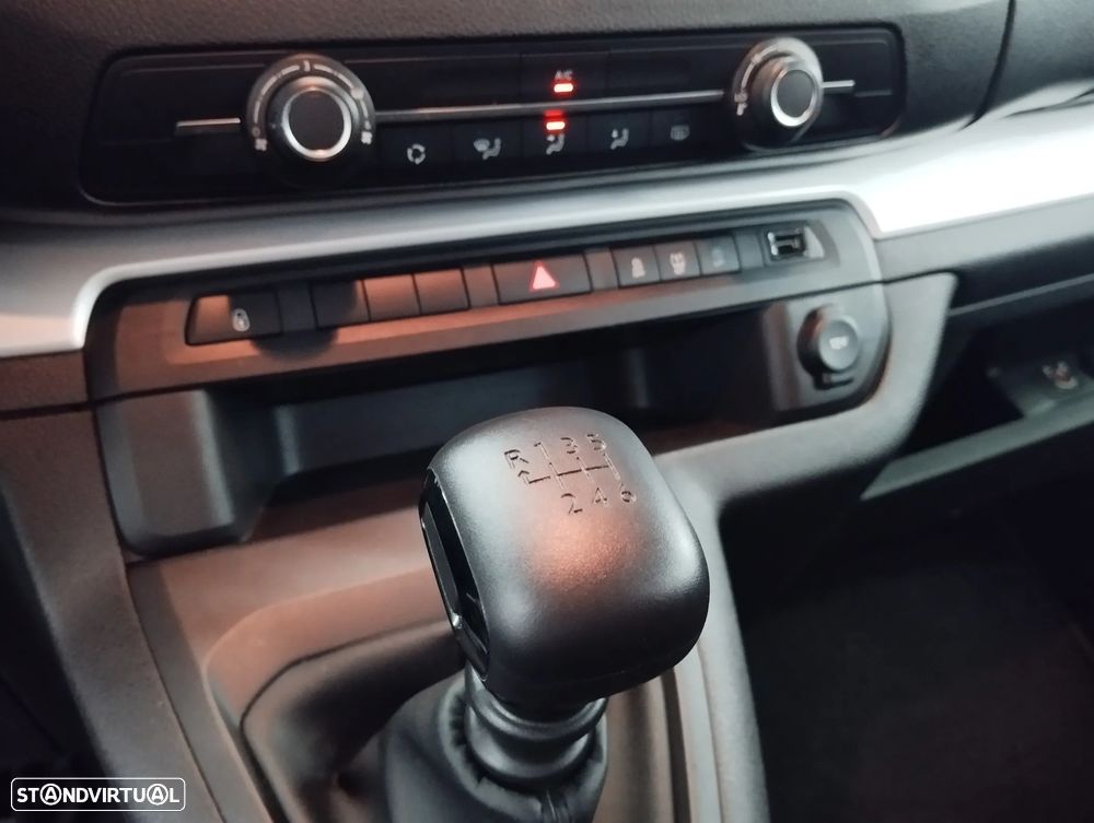 Toyota Proace Verso 2.0 D-4D L1 1.0T Comfort 9L - 30