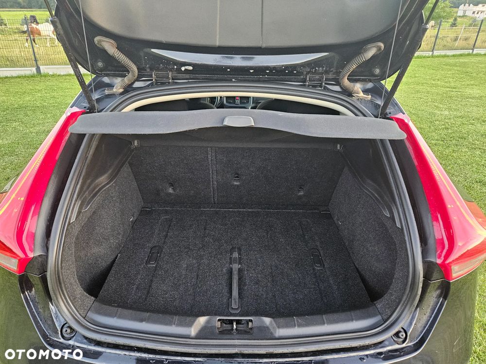 Volvo V40 T2 - 7