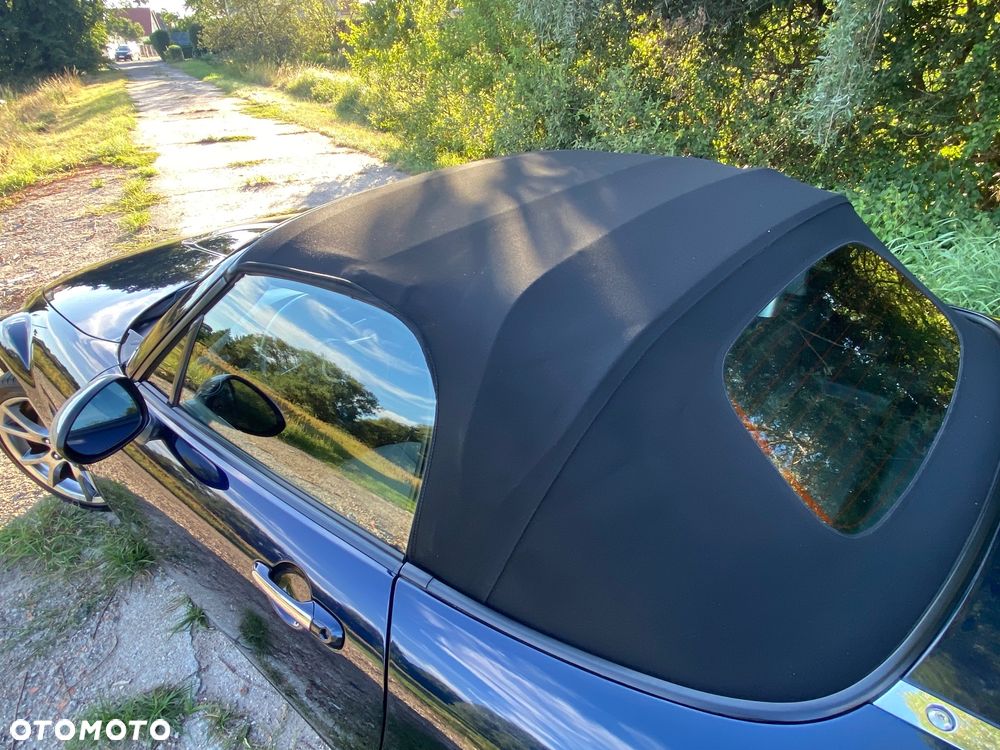 Mazda MX-5 1.8 MZR Roadster Coupe Sendo - 28