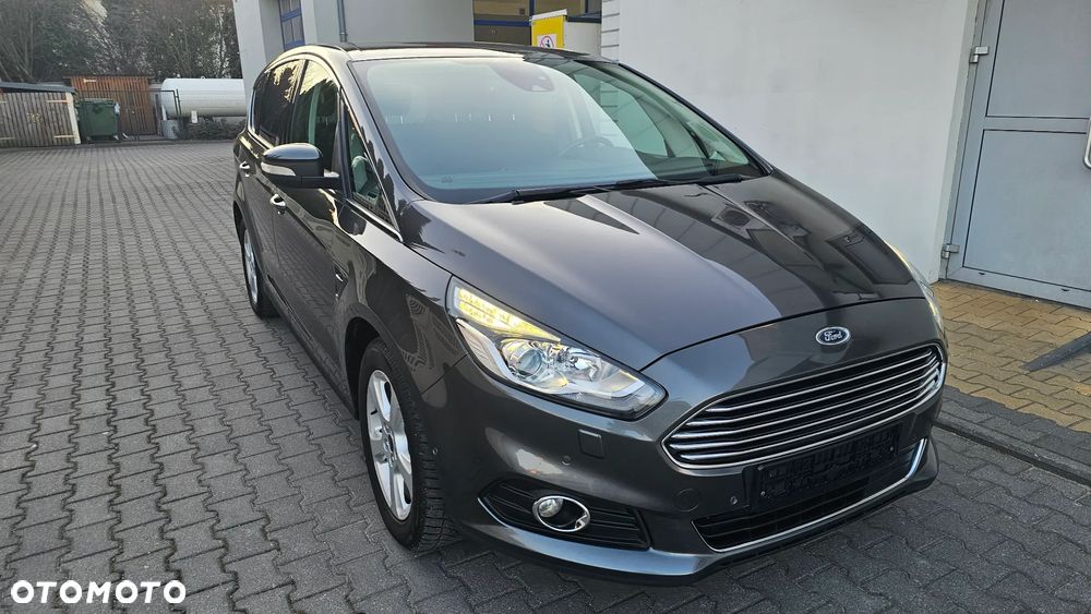 Ford S-Max 2.0 EcoBlue Titanium - 22