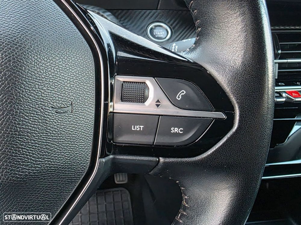Peugeot 2008 1.2 PureTech Allure - 22