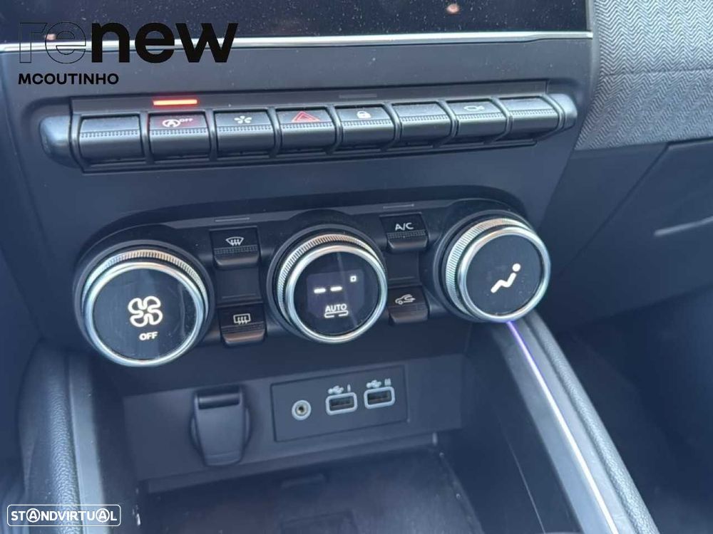 Renault Clio 1.0 TCe Techno Bi-Fuel - 18