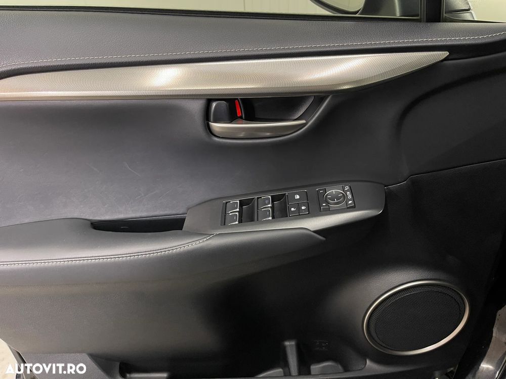 Lexus Seria NX 300h AWD Executive Plus - 25