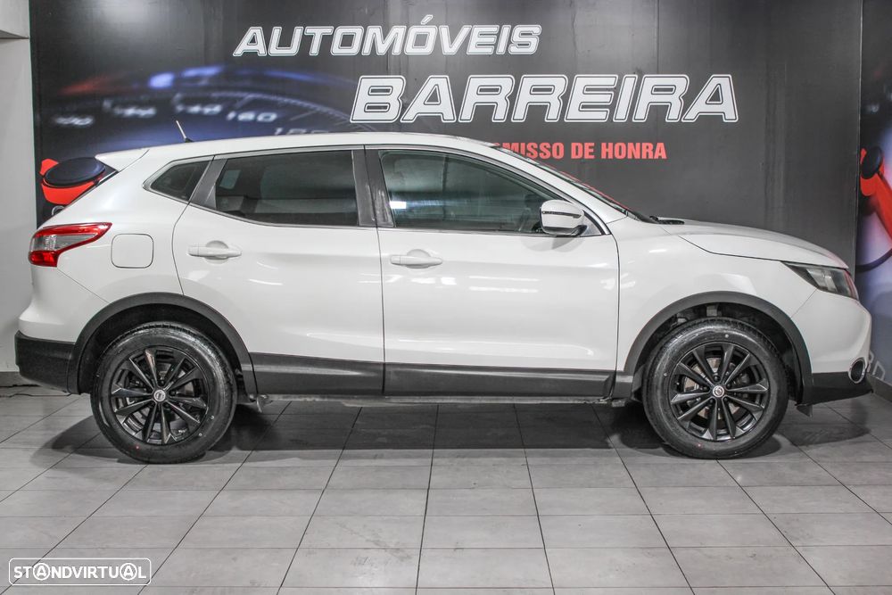 Nissan Qashqai 1.5 dCi TEKNA+ - 8