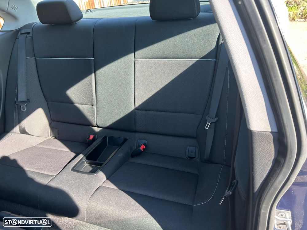 BMW 118 d Edition Exclusive - 6