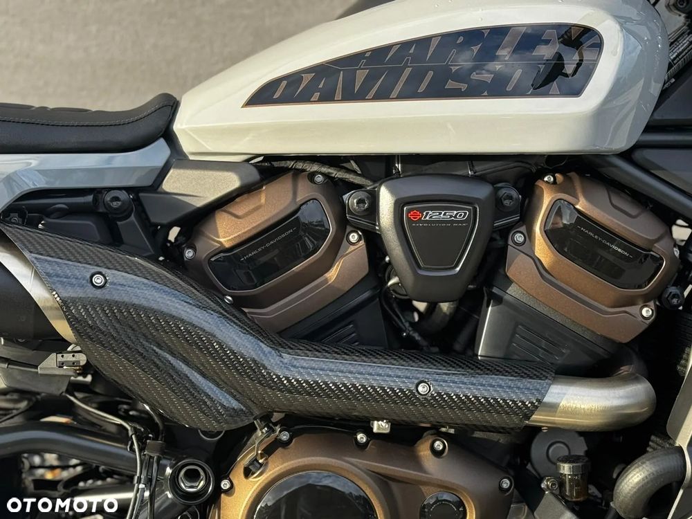 Harley-Davidson Sportster - 8
