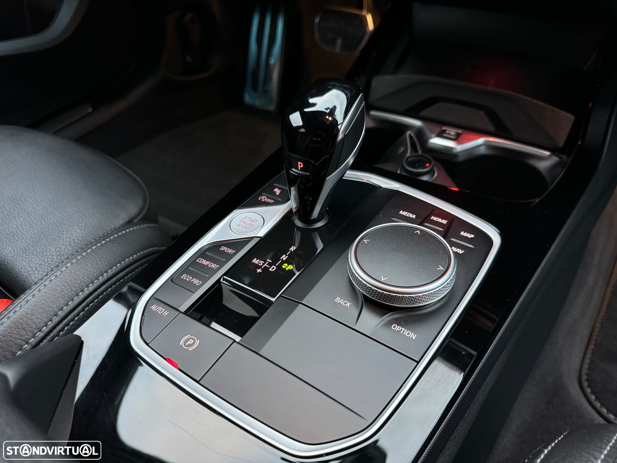 BMW 116 d Pack 50 anos M Auto - 28