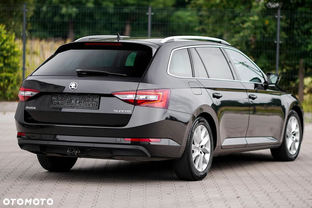 Skoda Superb 2.0 TDI Ambition - 7