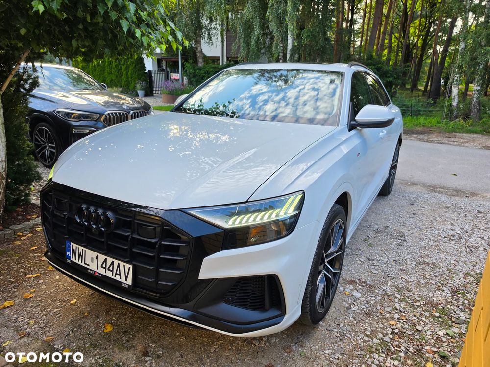 Audi Q8 55 TFSI mHEV Quattro Tiptronic - 1