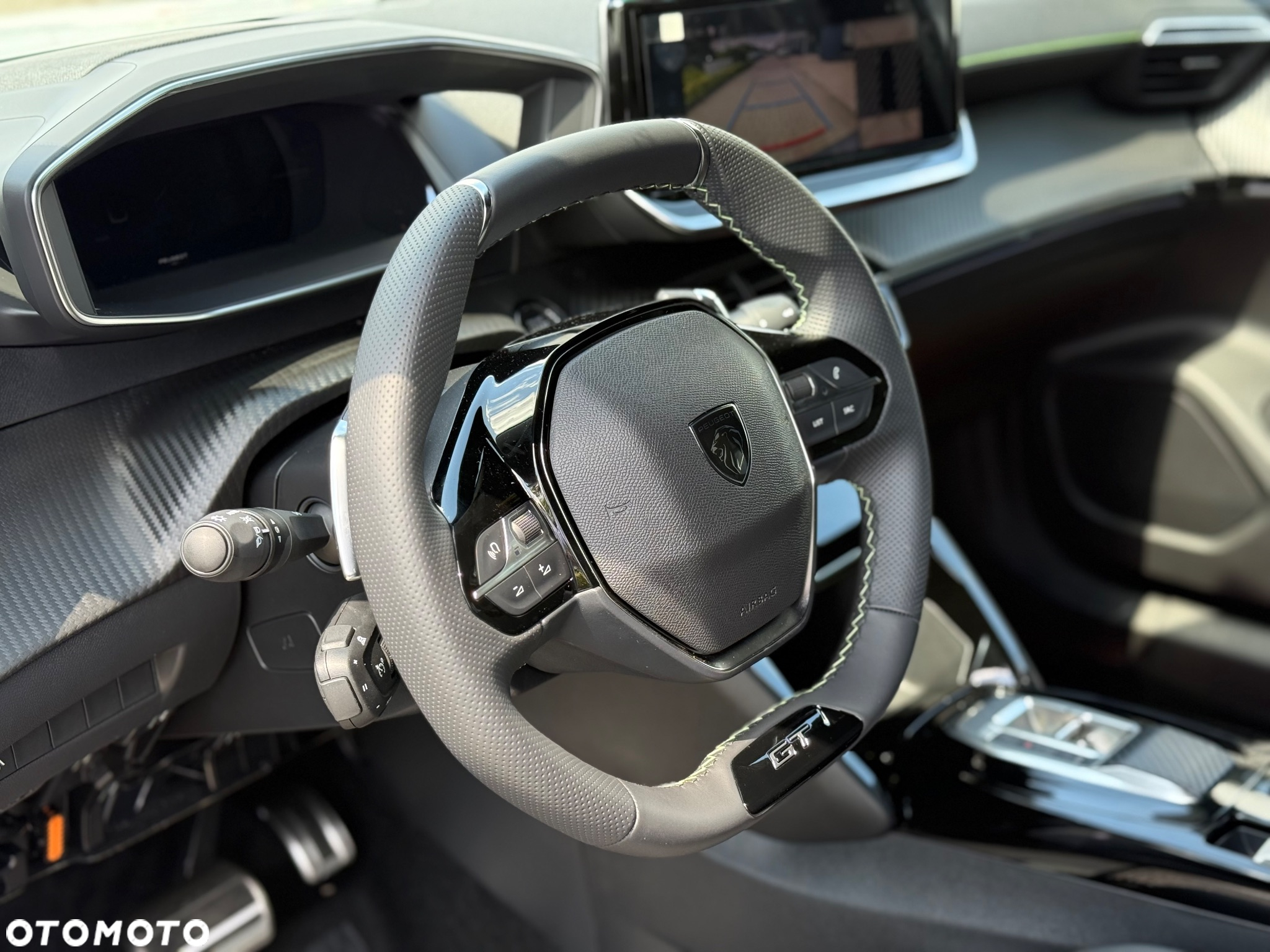 Peugeot 2008 PureTech mHEV Allure e-DCS6 - 12