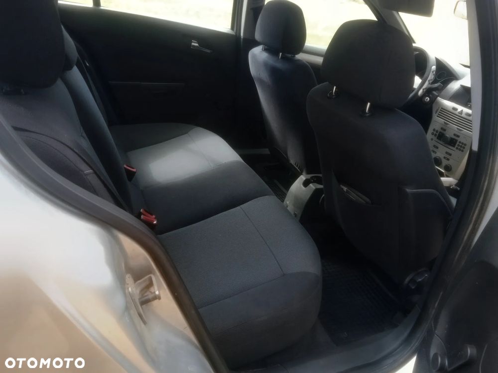 Opel Astra 1.7 CDTI - 4