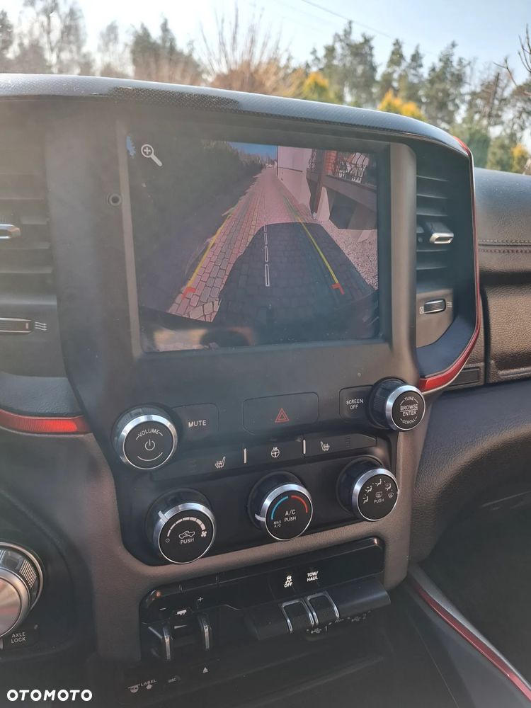 RAM 1500 5.7 Crew Cab Rebel - 4